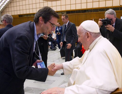 “Chicos y chicas, por favor, ¡jueguen para adelante! ¡Construyan un mundo mejor”